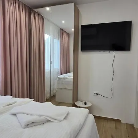 щастлив дом 2 Apartment Sofia